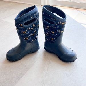 BOGS size 9 toddler snow/rain boots